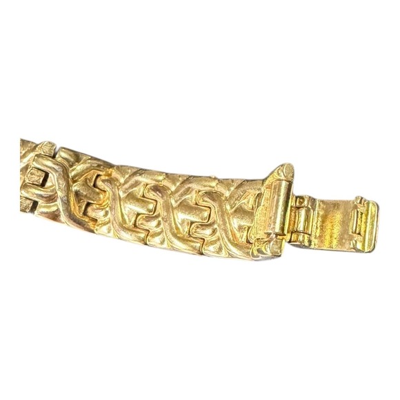 Vintage Disney Mickey Mouse Watch Gold Tone Tank Roman Numeral Link Bracelet main image 5